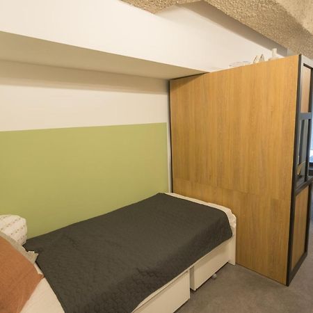 Peaceful Basement Apartment With Terrace & Free Gym 부다페스트 외부 사진