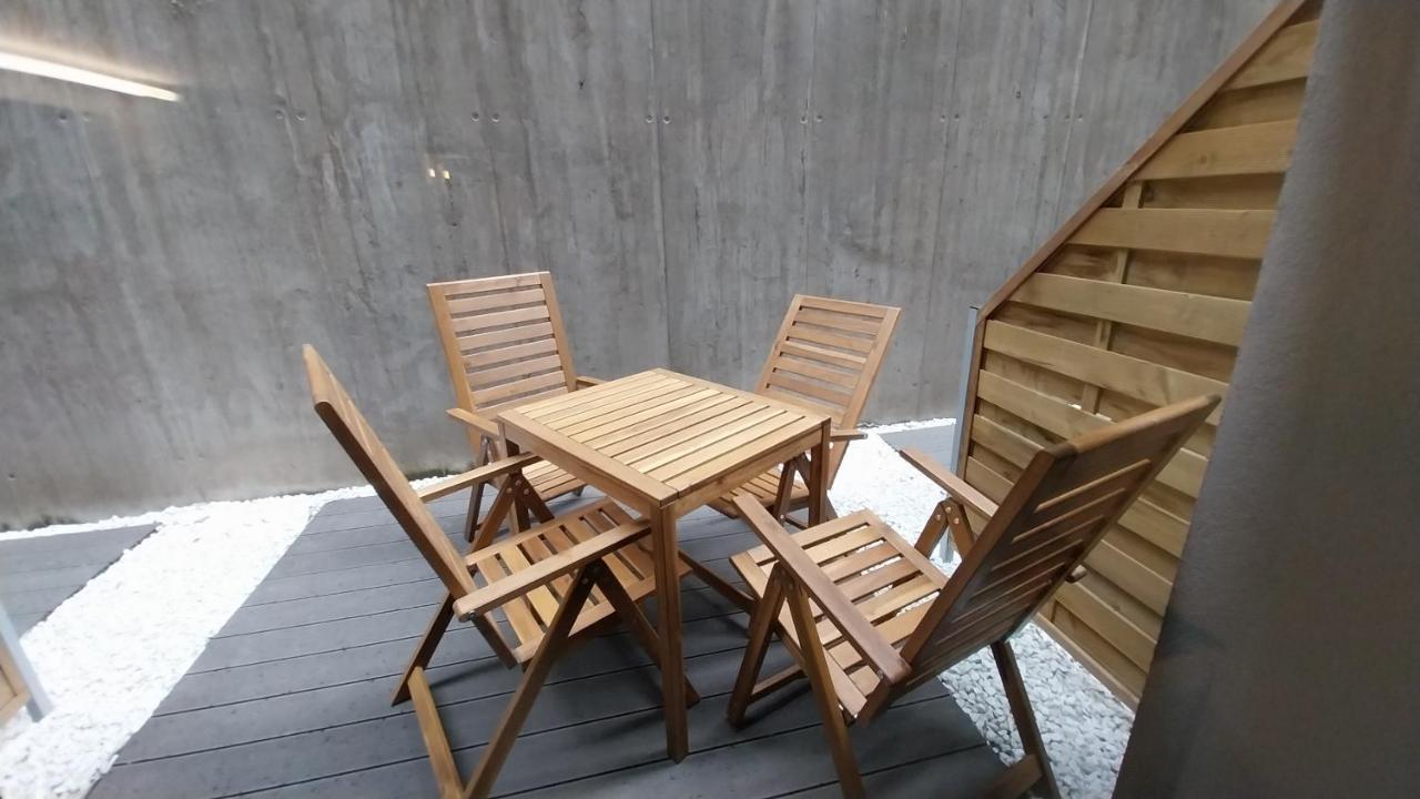 Peaceful Basement Apartment With Terrace & Free Gym 부다페스트 외부 사진