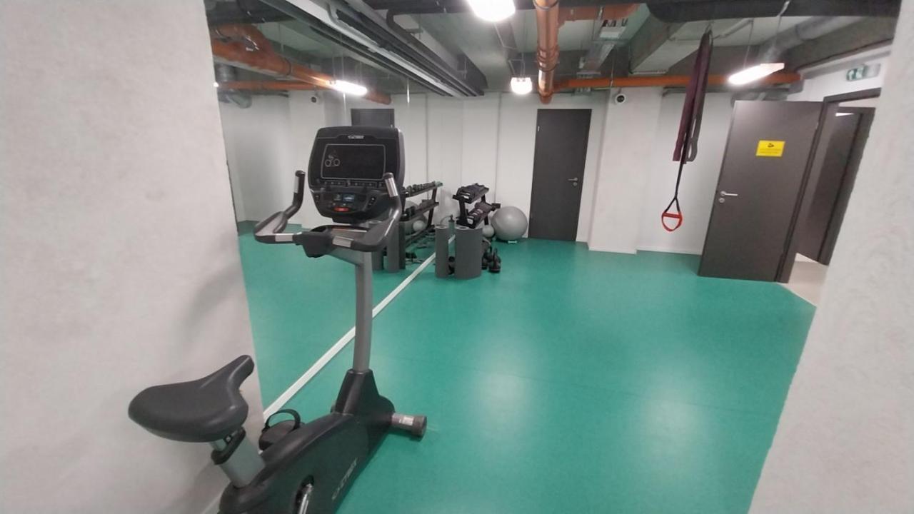 Peaceful Basement Apartment With Terrace & Free Gym 부다페스트 외부 사진