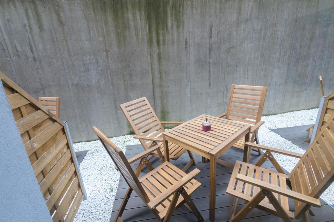 Peaceful Basement Apartment With Terrace & Free Gym 부다페스트 외부 사진