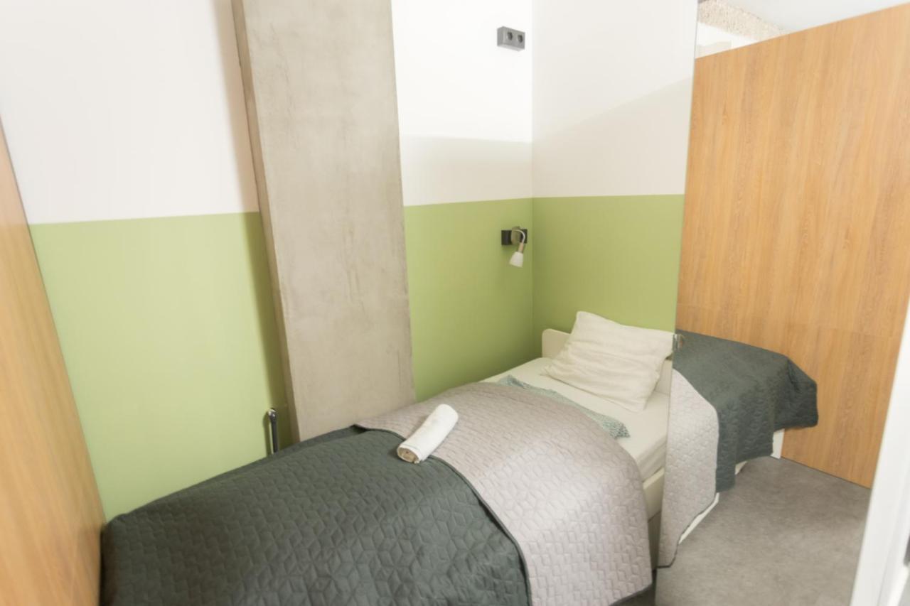Peaceful Basement Apartment With Terrace & Free Gym 부다페스트 외부 사진