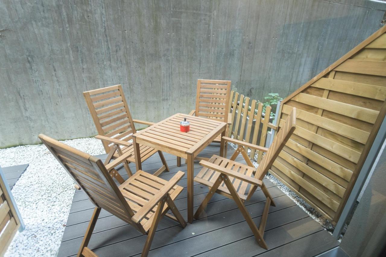 Peaceful Basement Apartment With Terrace & Free Gym 부다페스트 외부 사진