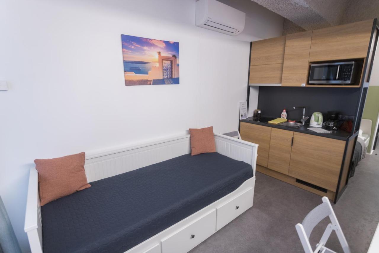 Peaceful Basement Apartment With Terrace & Free Gym 부다페스트 외부 사진